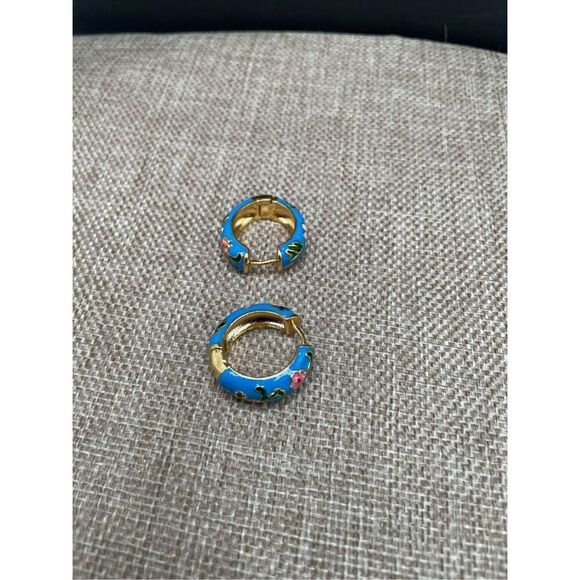 Bundle of Earrings Four Pair of Blue Colored Assorted Styles - Picture 5 of 12